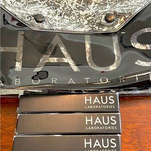 Haus Laboratories Glam Attack All Over Liquid Shimmer Powder Rose B*tch (3)